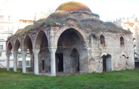 ΤΖΑΜΙ ΜΟΥΣΤΑΦΑ ______